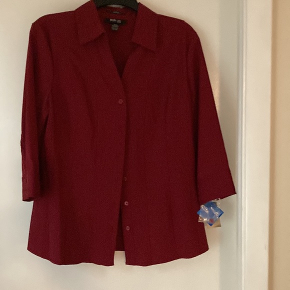 NWT woman button down shirt Size Large Petite - Picture 2 of 5